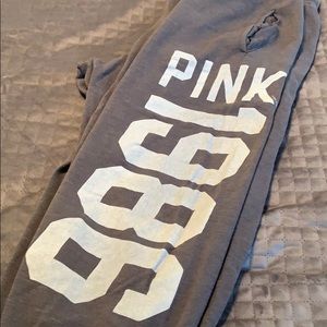 Victoria’s Secret Pink Capri Sweatpants